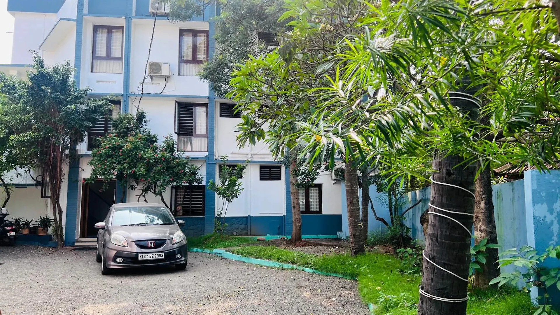 Hotel Sunday - Townhouse Club Airport Trivandrum Thiruvananthapuram 3*,