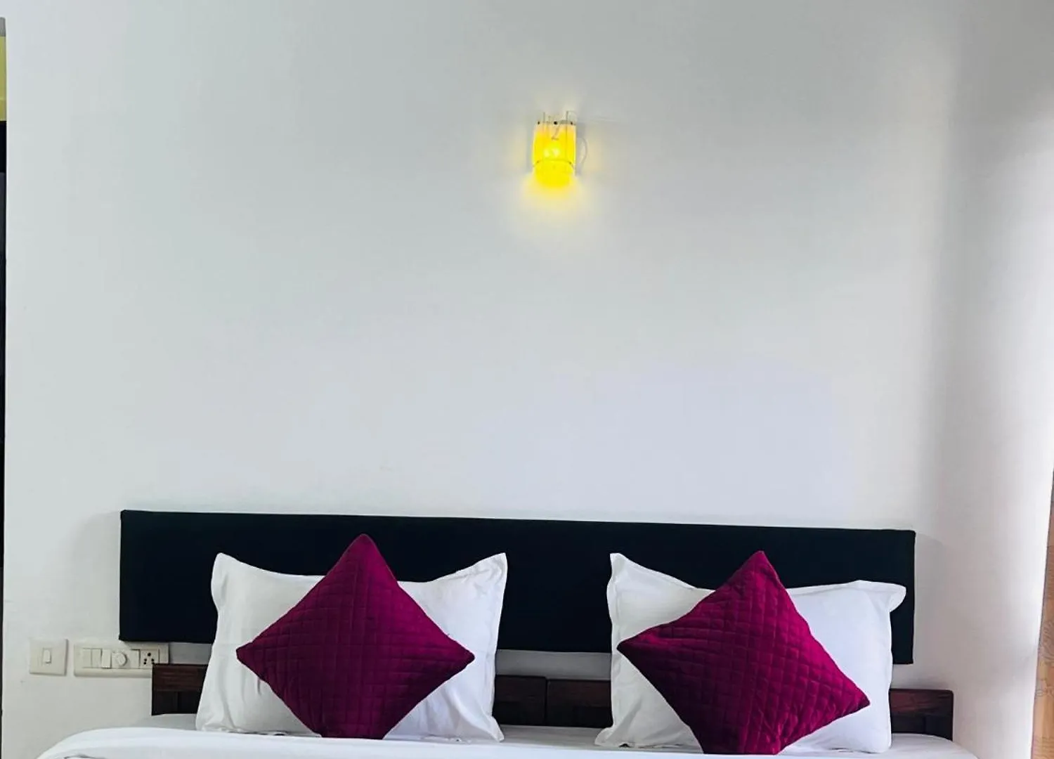 Hotel Sunday - Townhouse Club Airport Trivandrum トリバンドラム 3*,  インド